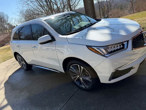 Used 2019 Acura MDX SH-AWD w/ Technology Package image 2