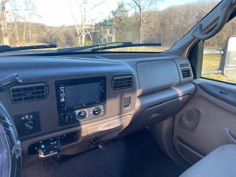 Used 2000 Ford F350 Long Bed image 5