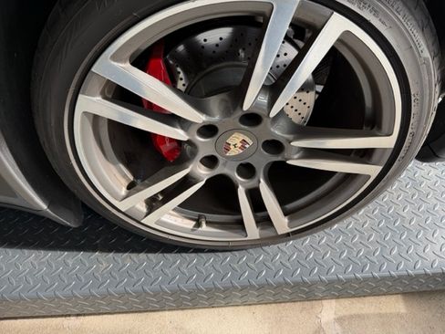 Used 2011 Porsche 911 Carrera 4S image 23