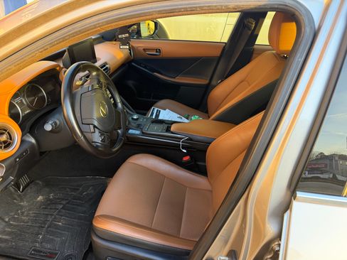 Used 2021 Lexus IS 300 w/ Accessory Package 2 image 9