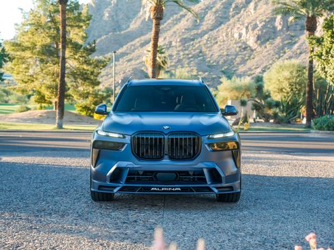 Used 2024 BMW ALPINA XB7 image 12