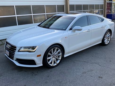 Used 2013 Audi A7 3.0T Prestige w/ Prestige Pkg image 2