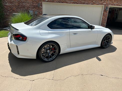 Used 2024 BMW M2 w/ Lighting Package RWD image 2
