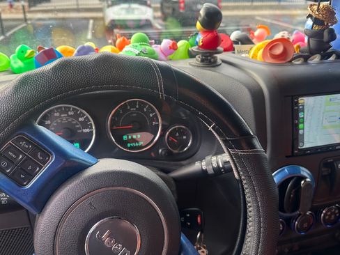 Used 2017 Jeep Wrangler Sport image 23