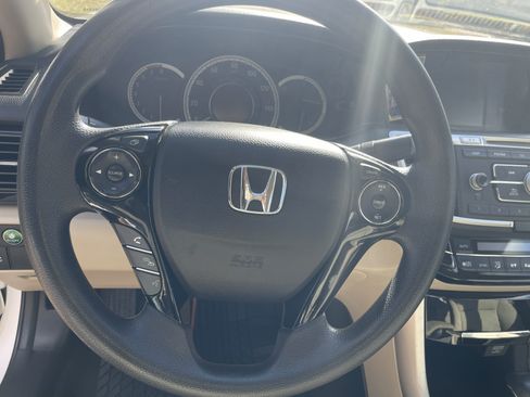 Used 2016 Honda Accord LX image 15