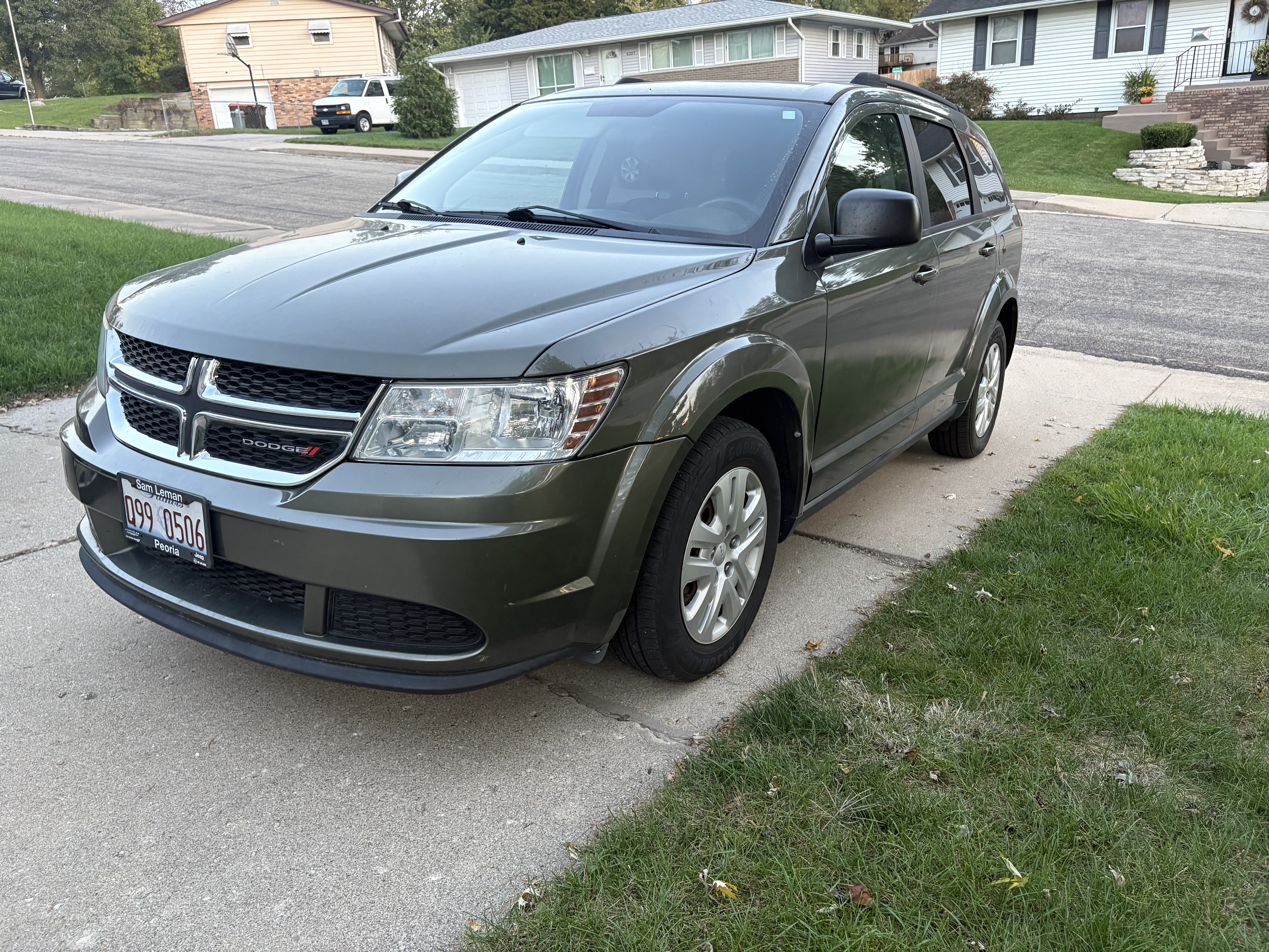 Used 2017 Dodge Journey SE FWD image 4