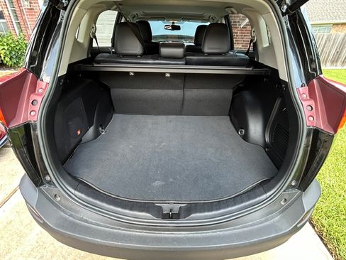 Used 2013 Toyota RAV4 Limited AWD/4WD image 17