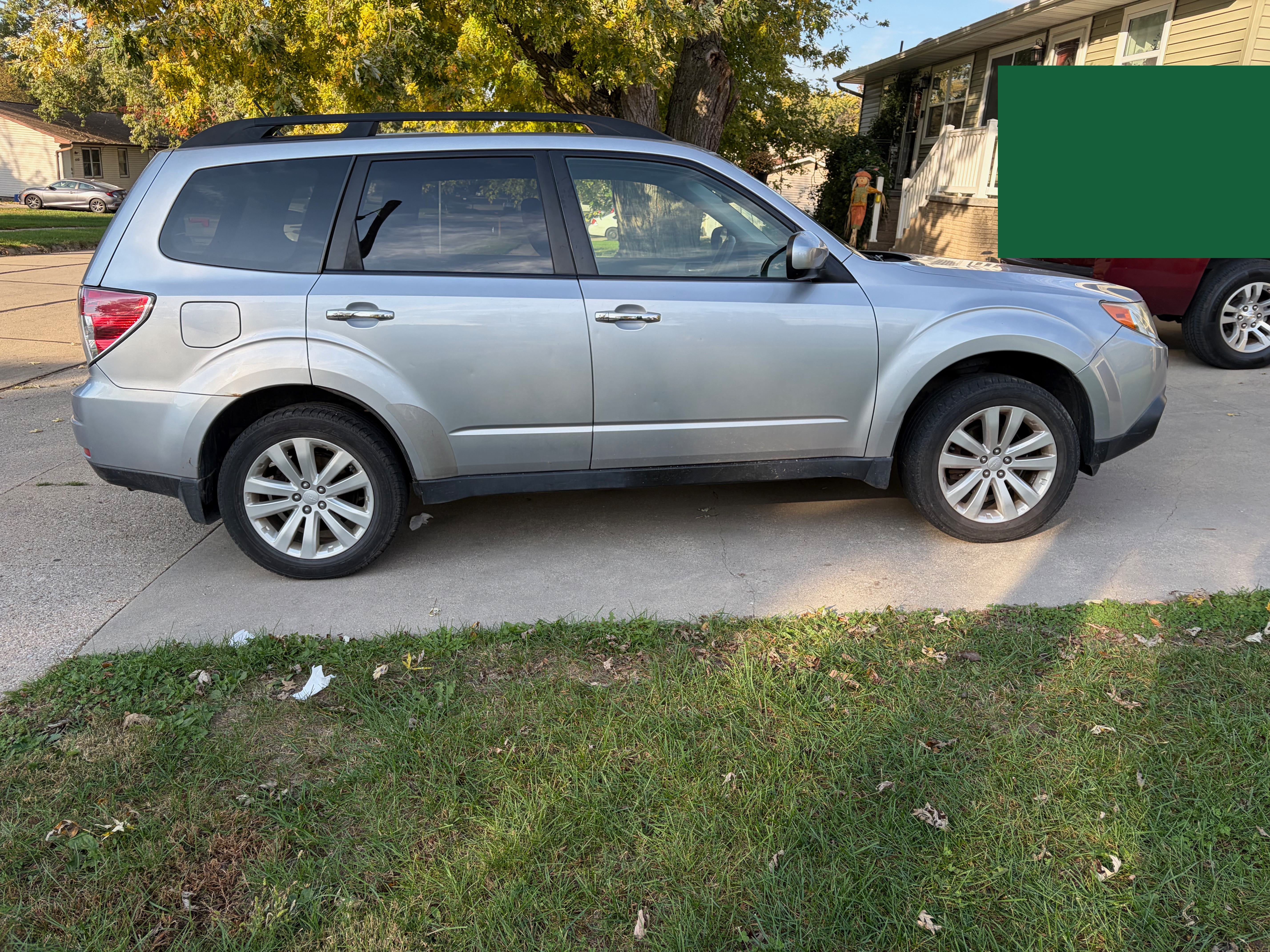 Used 2013 Subaru Forester 2.5X Premium AWD/4WD image 2