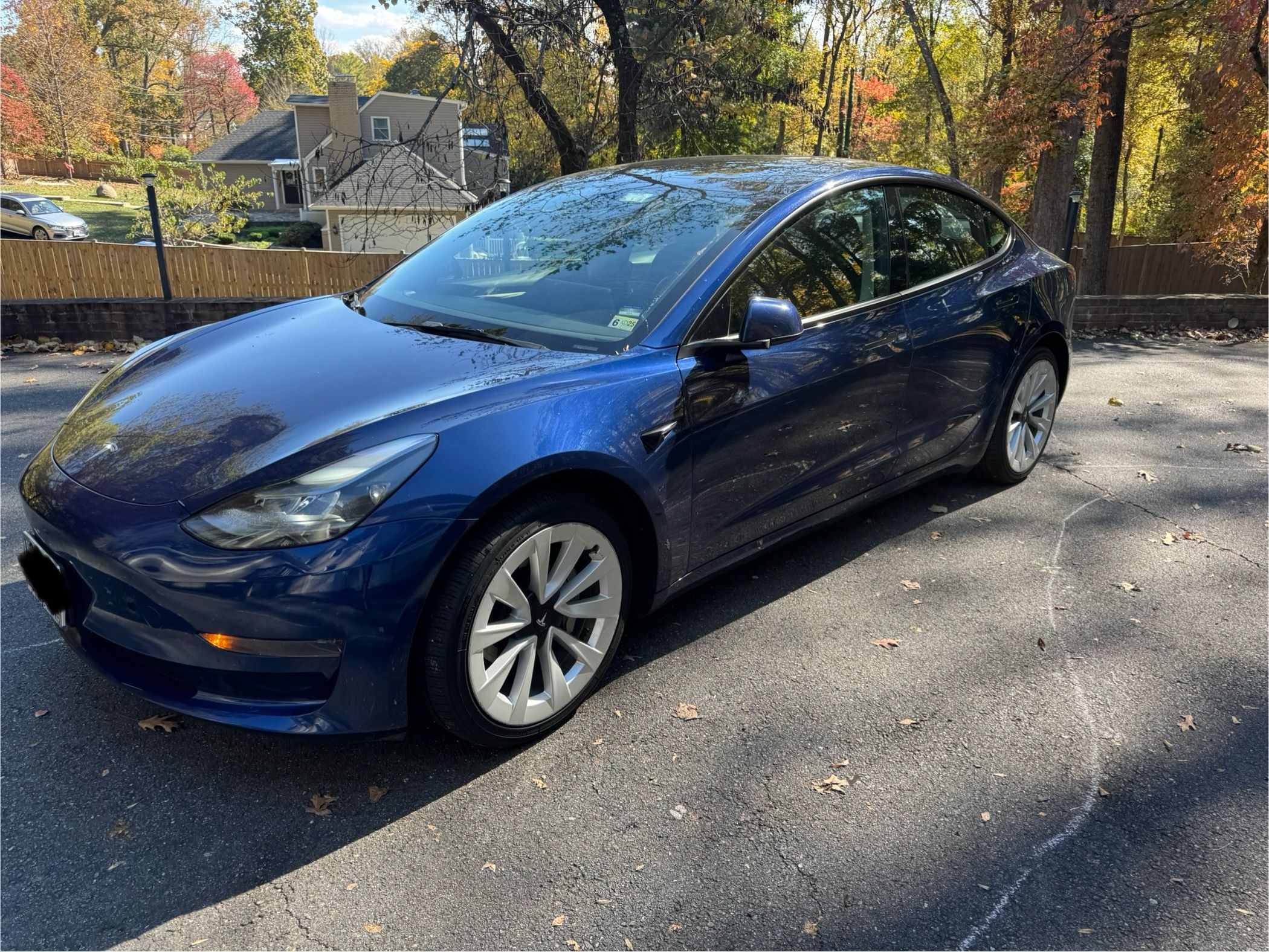 Used 2022 Tesla Model 3 Standard Range RWD image 4