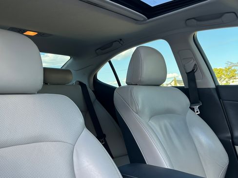 Used 2012 Lexus IS 250 w/ Premium Pkg Value Edition RWD image 13