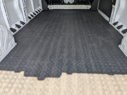 Used 2021 RAM ProMaster 2500 w/ Convenience Group FWD image 11