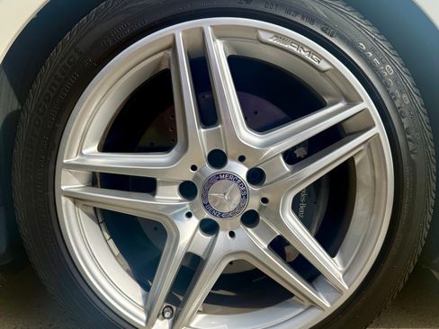 Used 2013 Mercedes-Benz E 350 4MATIC Sedan image 14