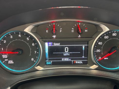 Used 2018 Chevrolet Equinox LT image 8