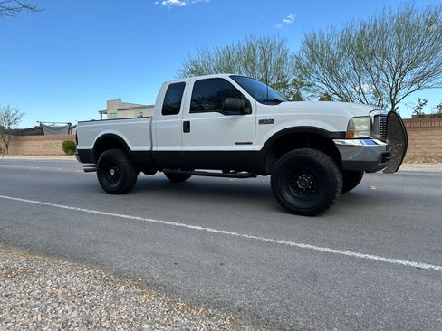Used 2001 Ford F250 4x4 SuperCab Super Duty image 2