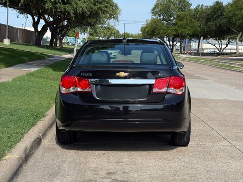 Used 2015 Chevrolet Cruze LT FWD image 8