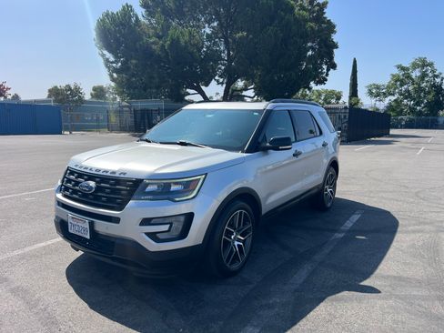 Used 2017 Ford Explorer Sport image 1