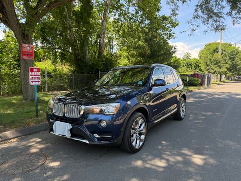 Used 2016 BMW X3 xDrive28i AWD/4WD image 2