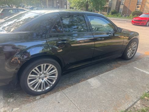 Used 2014 Chrysler 300 S AWD/4WD image 2