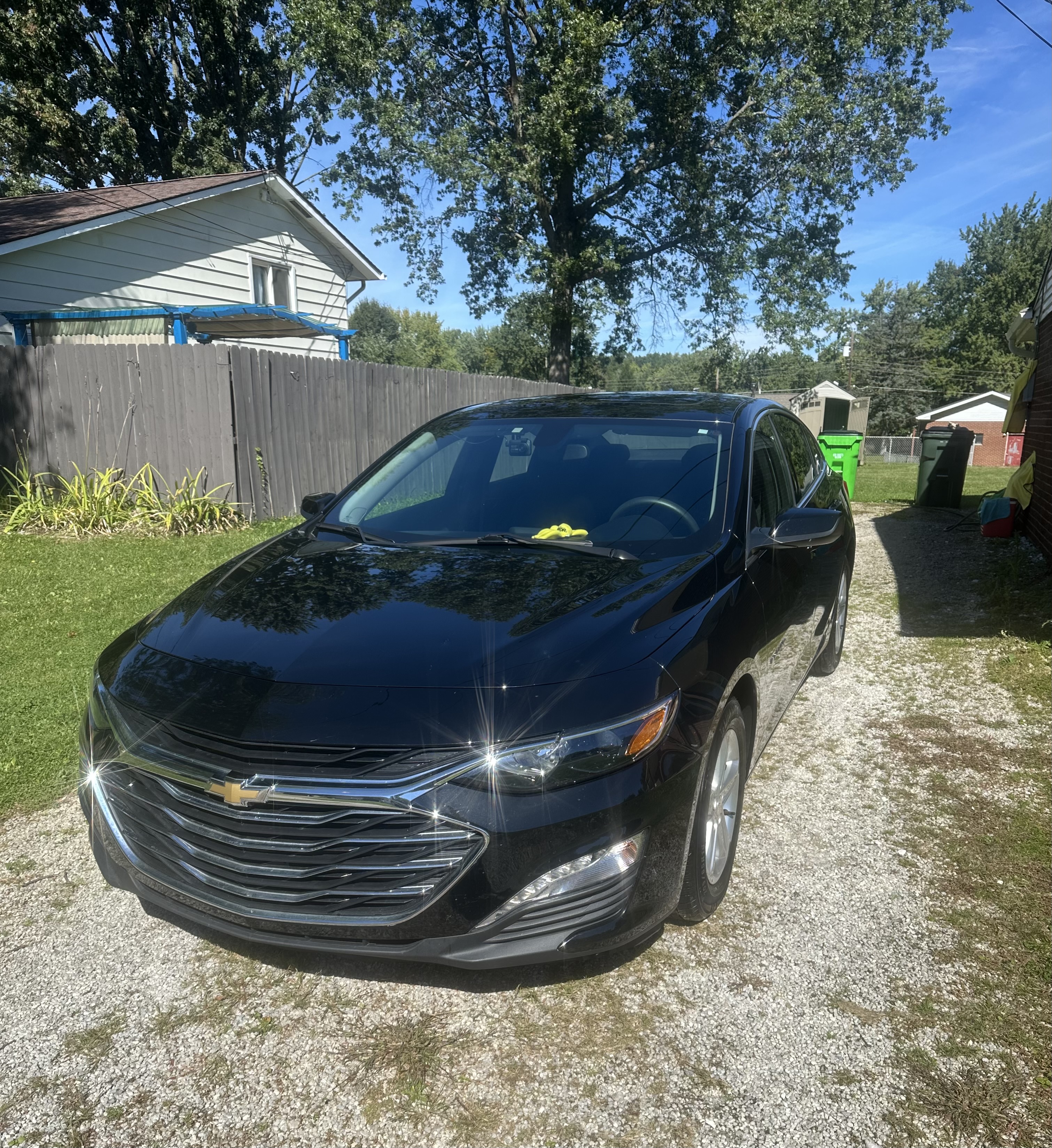 Used 2022 Chevrolet Malibu LT FWD image 1