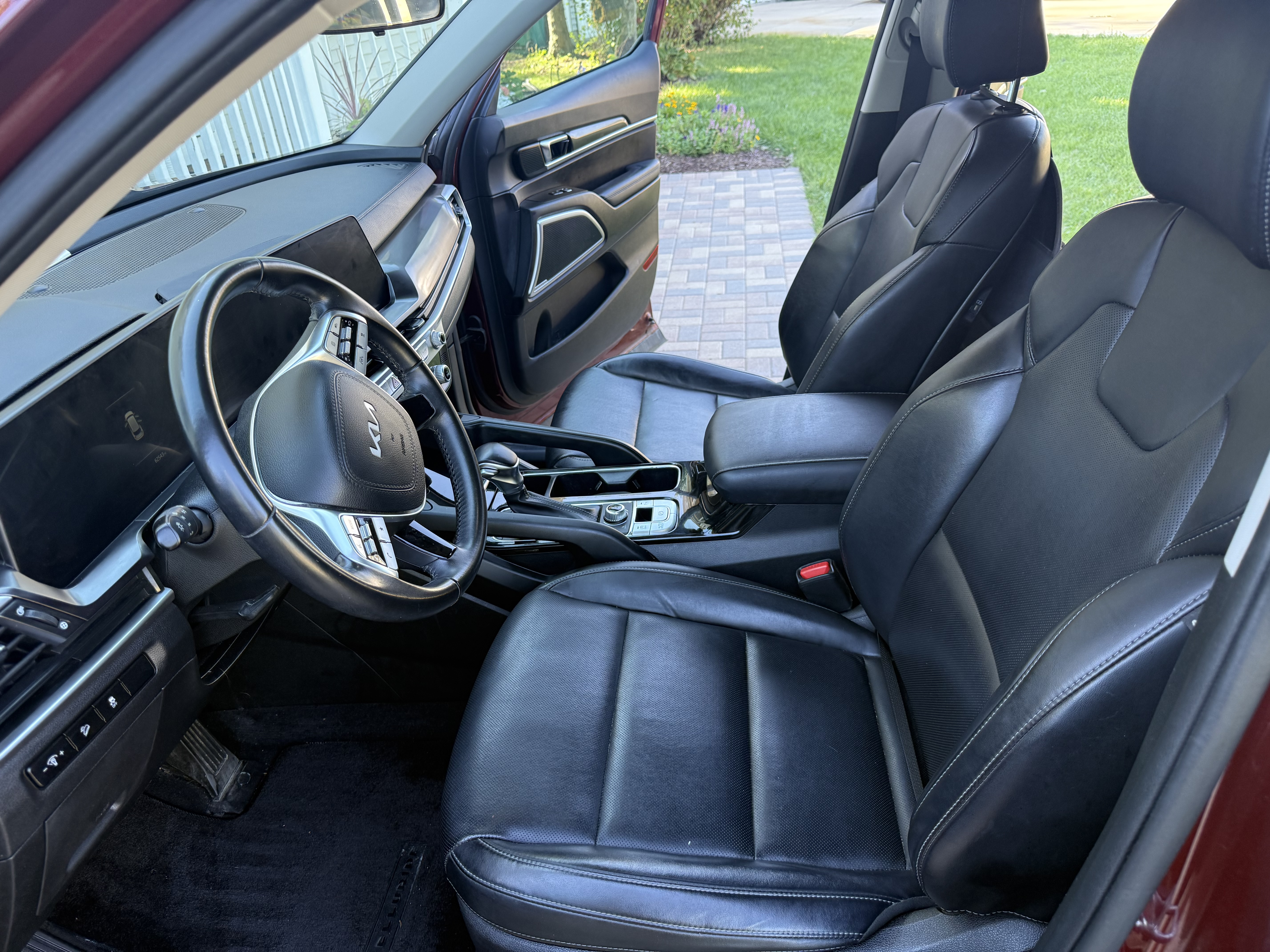 Used 2023 Kia Telluride S w/ S Sunroof Package AWD/4WD image 8