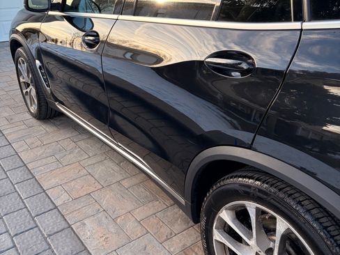 Used 2024 BMW X5 xDrive40i w/ Premium Package image 2