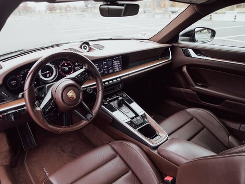 Used 2021 Porsche 911 Carrera 4S image 11