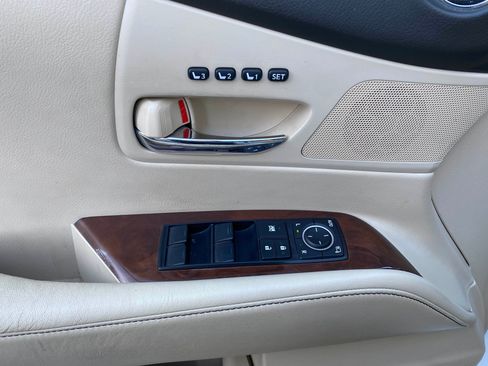 Used 2013 Lexus RX 450h FWD image 18