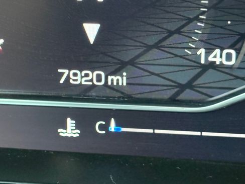 Used 2024 GMC Sierra 2500 SLT w/ Texas SLT Premium Package image 11