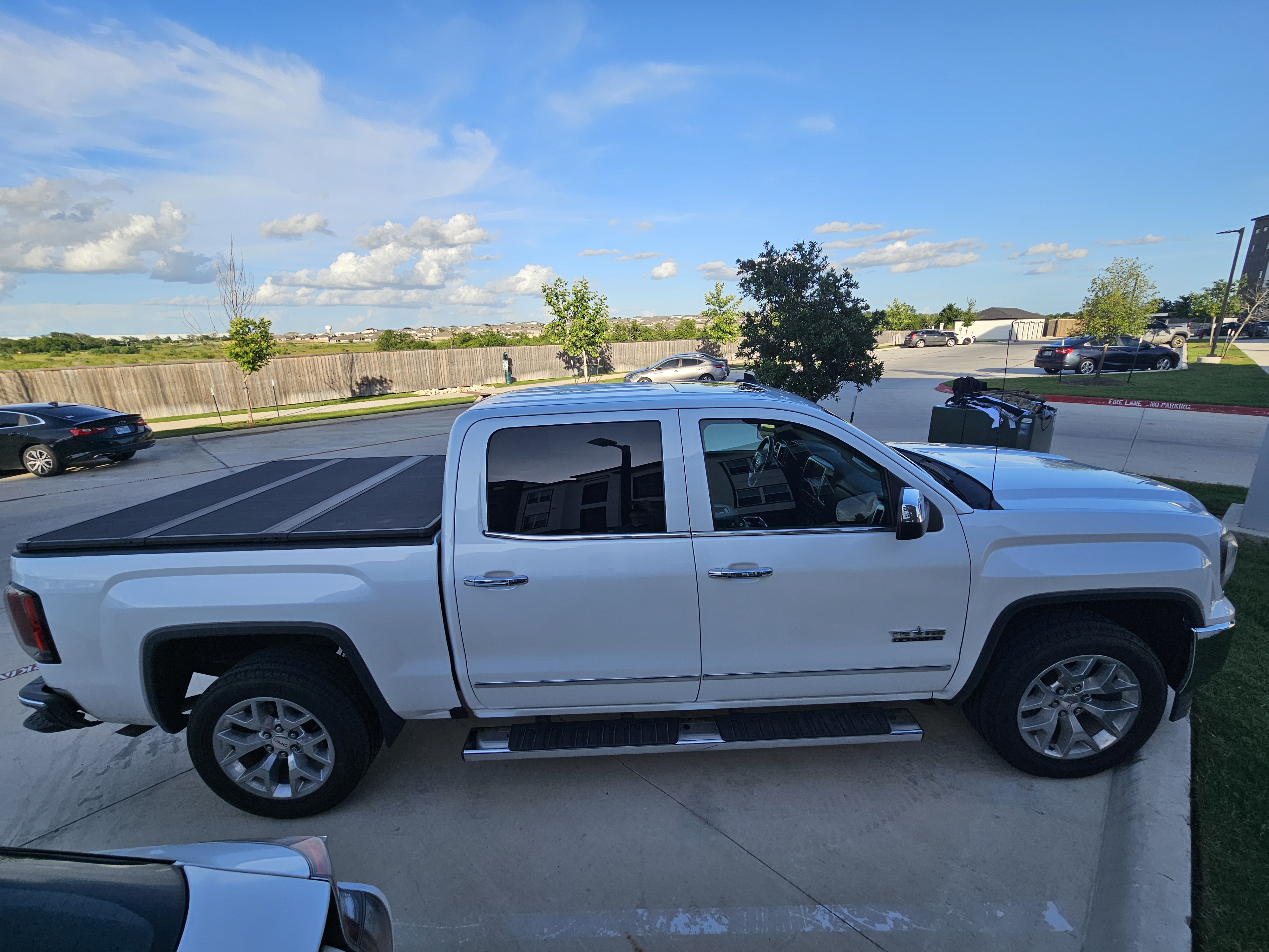 Used 2018 GMC Sierra 1500 SLT w/ Texas SLT Premium Package RWD image 11