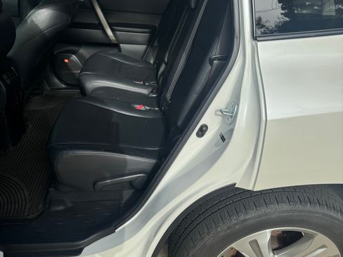 Used 2008 Toyota Highlander Sport image 9