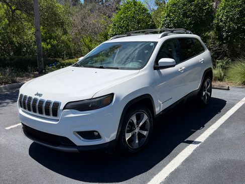 Used 2019 Jeep Cherokee Limited FWD image 1