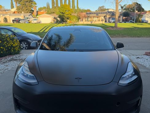 Used 2019 Tesla Model 3 Performance image 6