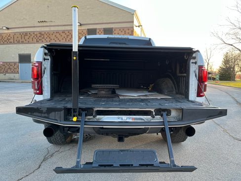 Used 2018 Ford F150 Raptor w/ Equipment Group 802A Luxury image 14
