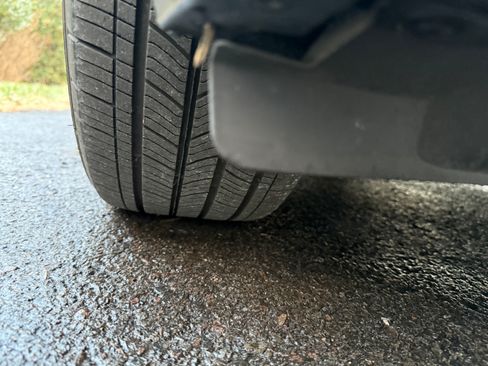 Used 2022 Chevrolet Bolt LT w/ Infotainment Package image 20