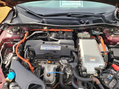 Used 2015 Honda Accord Touring image 17