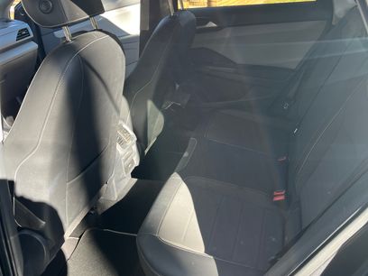 Used 2022 Volkswagen Taos SE w/ IQ.Drive SE Package