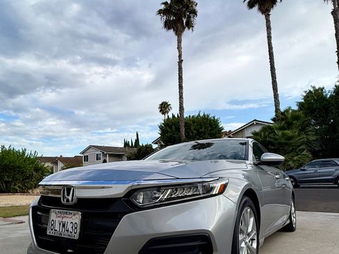 Used 2019 Honda Accord LX image 4