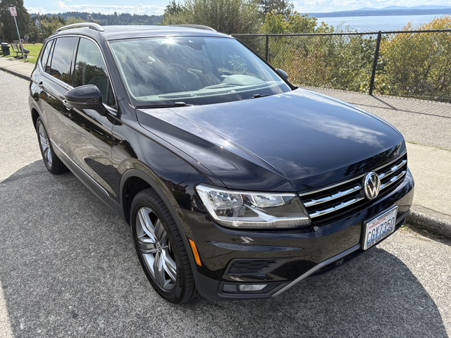 Used 2020 Volkswagen Tiguan SEL AWD/4WD image 5