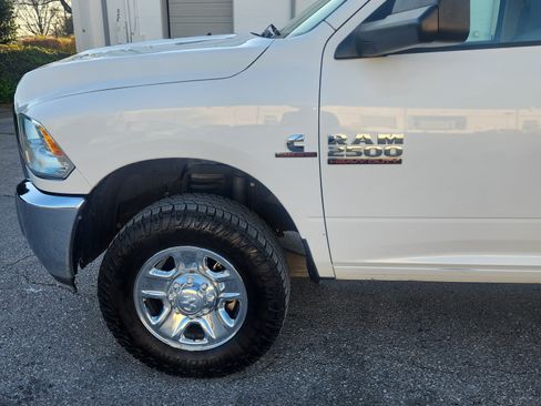 Used 2018 RAM 2500 Tradesman w/ Chrome Appearance Group image 6
