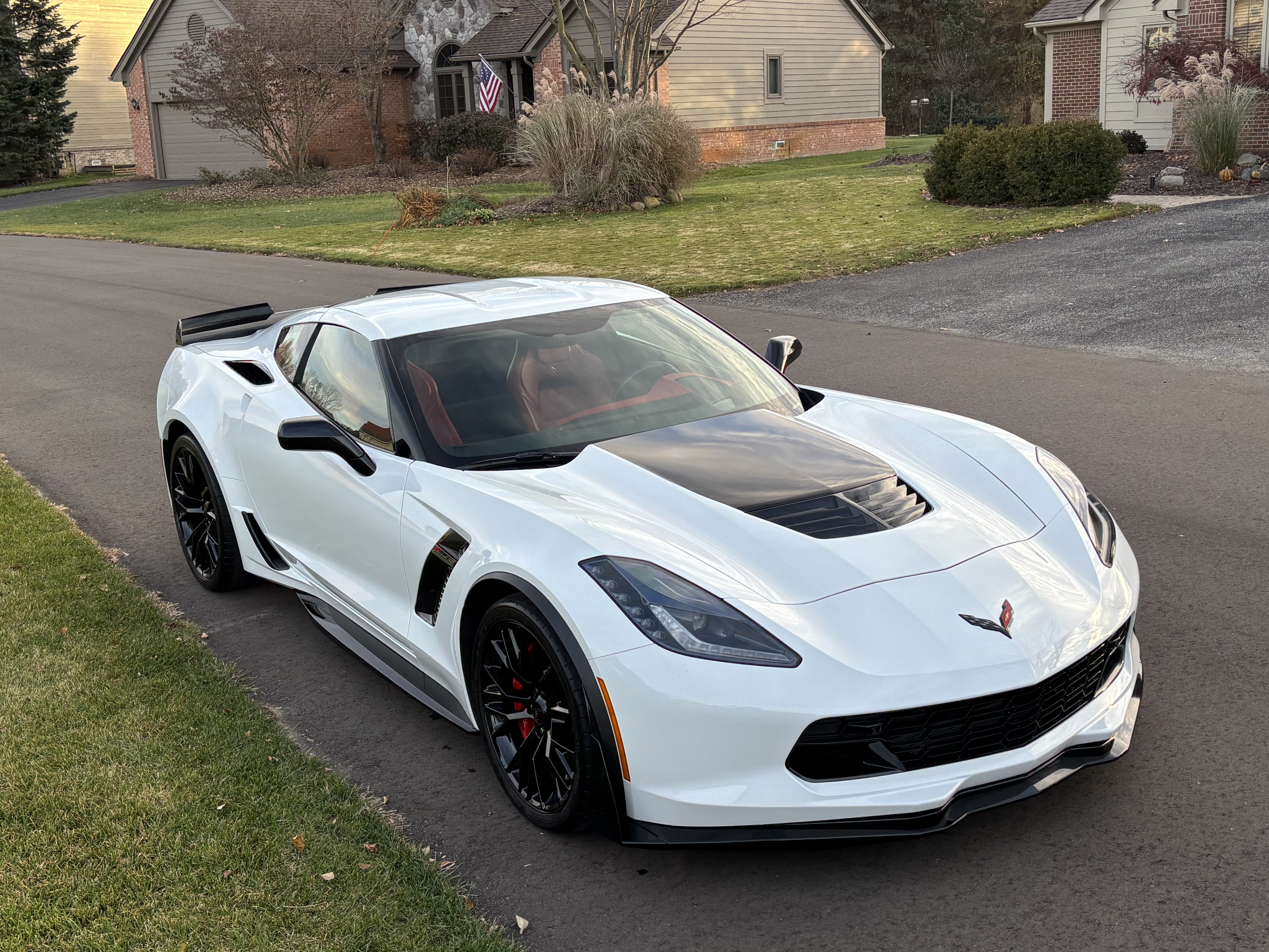 Used 2019 Chevrolet Corvette Z06 RWD image 13
