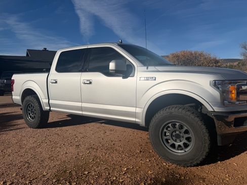 Used 2019 Ford F150 Lariat image 8