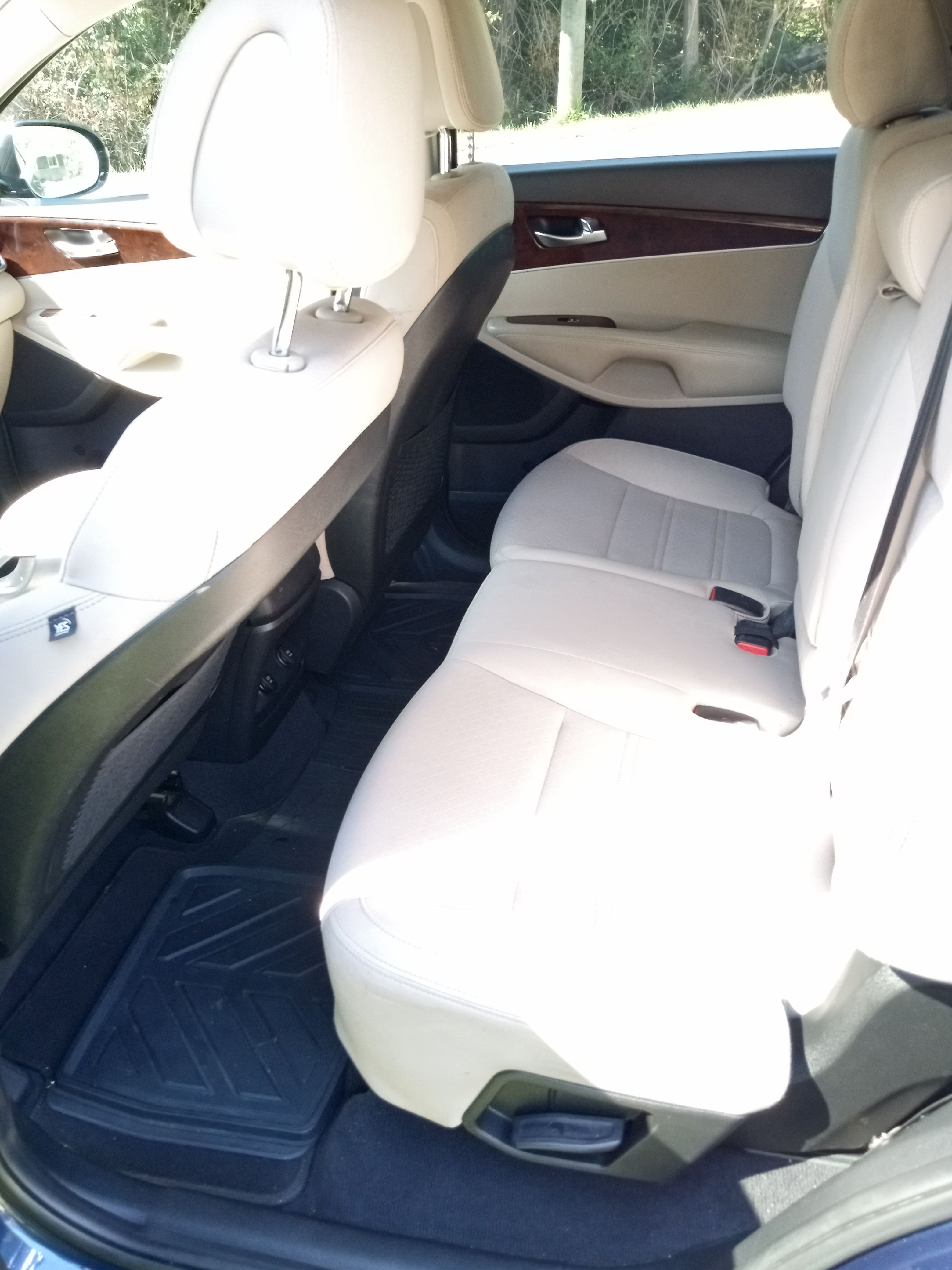 Used 2017 Kia Sorento AWD image 14