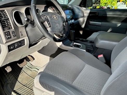 Used 2011 Toyota Tundra SR5 image 9