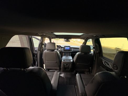 Used 2021 Chevrolet Tahoe Z71 w/ Z71 Signature Package image 13