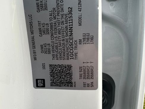 Used 2022 Chevrolet Colorado LT image 9