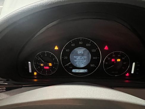 Used 2004 Mercedes-Benz CLK 500 Cabriolet image 13