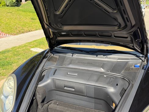 Used 2009 Porsche Cayman image 12