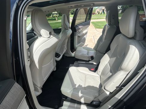 Used 2022 Volvo XC90 T6 Inscription w/ Climate Package AWD/4WD image 16