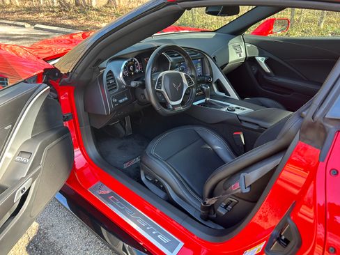 Used 2017 Chevrolet Corvette Z06 image 13