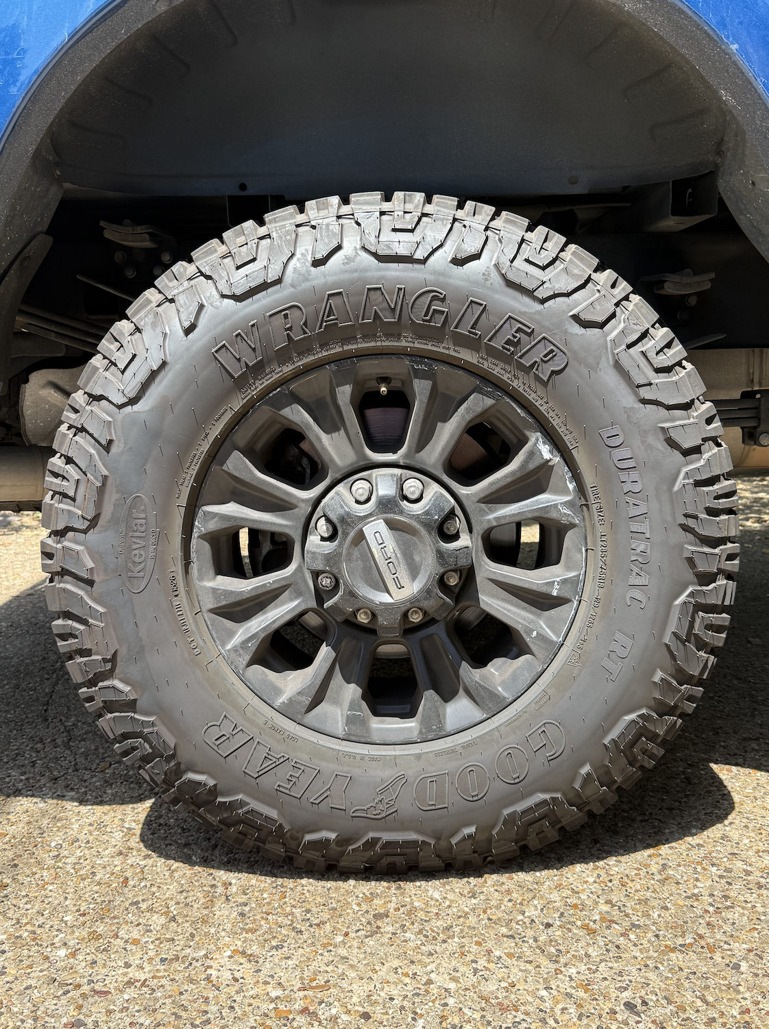Used 2022 Ford F250 Lariat w/ Tremor Off-Road Package AWD/4WD image 18